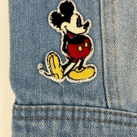 JUNKFOOD Kid’s Disney Patch Cutoff Denim Vest Sz S (6-7) - Picture 2 of 5